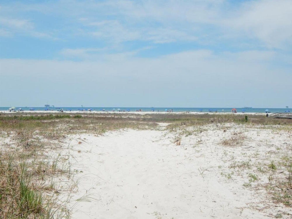 120 Holiday Isle Image 35